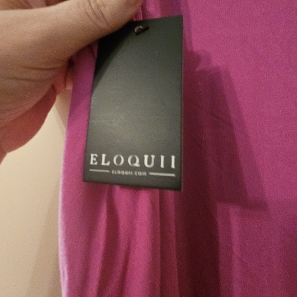 Eloquii, flowy, fuchsia pink wrap skirt, size 26W, NWT - Picture 2 of 6